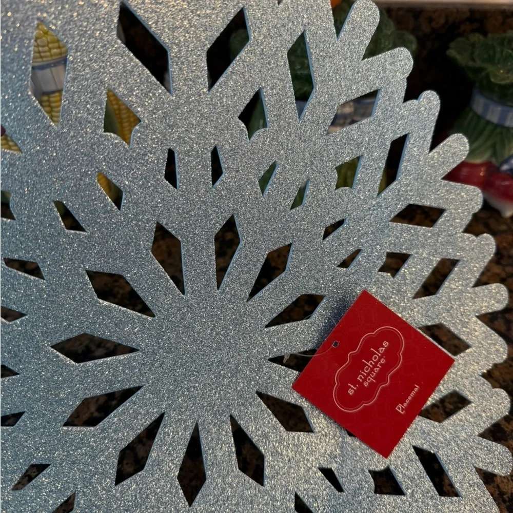 NWT St. Nicholas Square LIGHT BLUE Snowflake Placemat. SET OF 12. - Picture 2 of 5